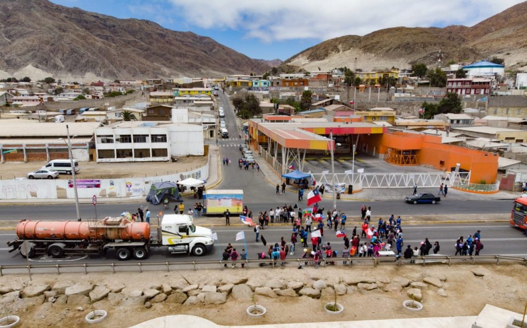 Por más de 12 horas fuerzas vivas de la comuna de Chañaral se toman la
