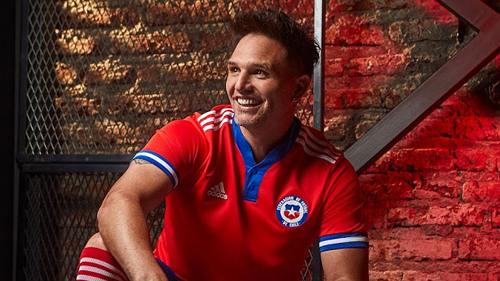 Oficializan nuevas camisetas de la selección chilena: Mira las imágenes - NOSTÁLGICA CL