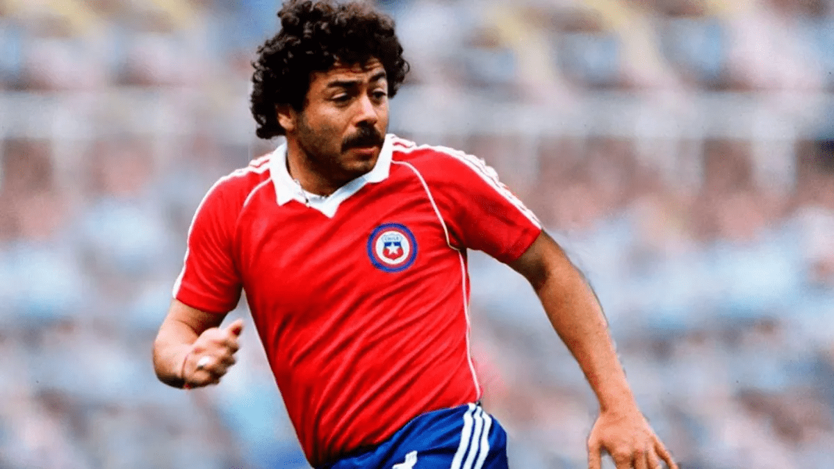 Carlos Caszely es internado tras sufrir un preinfarto cerebral